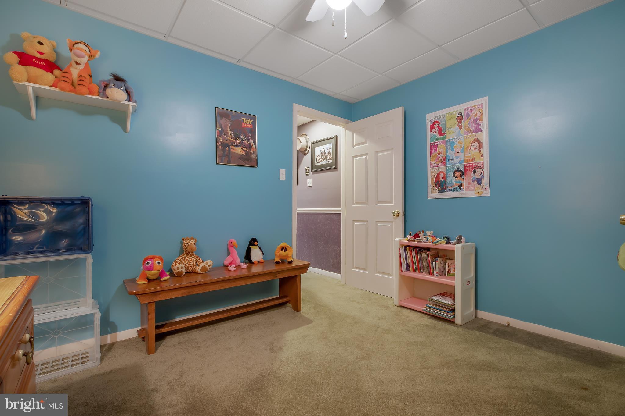 ROBERTS FIELD - Residential