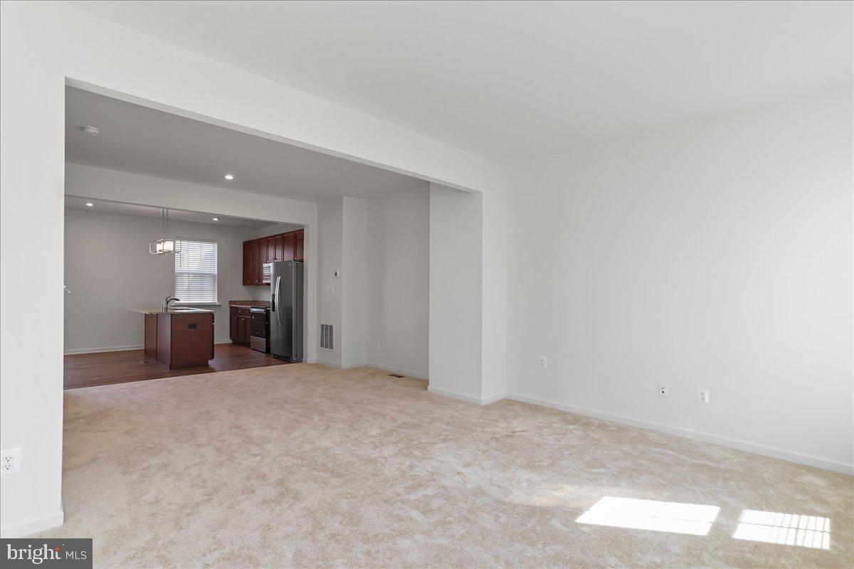 OVERLOOK AT RIVERSIDE TOWNHOMES - Residential Lease