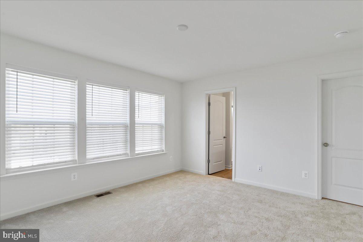 OVERLOOK AT RIVERSIDE TOWNHOMES - Residential Lease