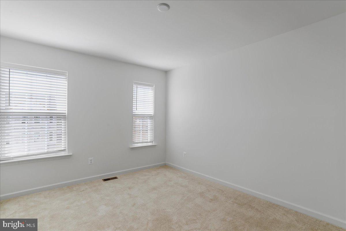 OVERLOOK AT RIVERSIDE TOWNHOMES - Residential Lease