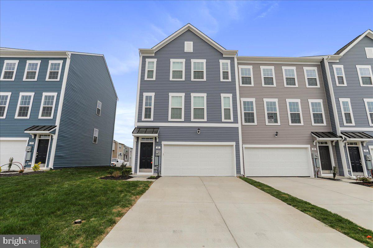 OVERLOOK AT RIVERSIDE TOWNHOMES - Residential Lease