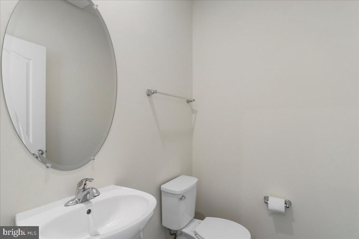 OVERLOOK AT RIVERSIDE TOWNHOMES - Residential Lease