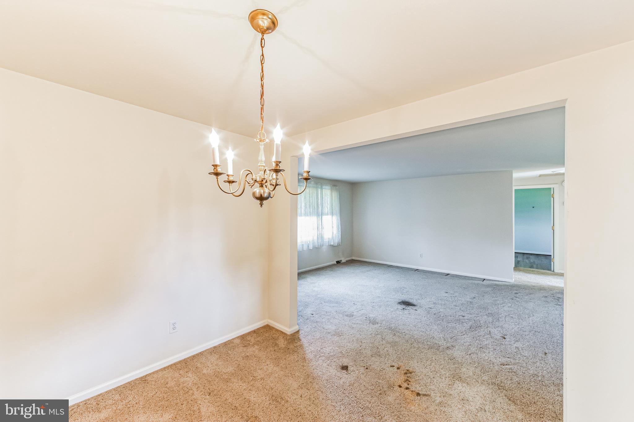 HUNTING HILLS - Residential