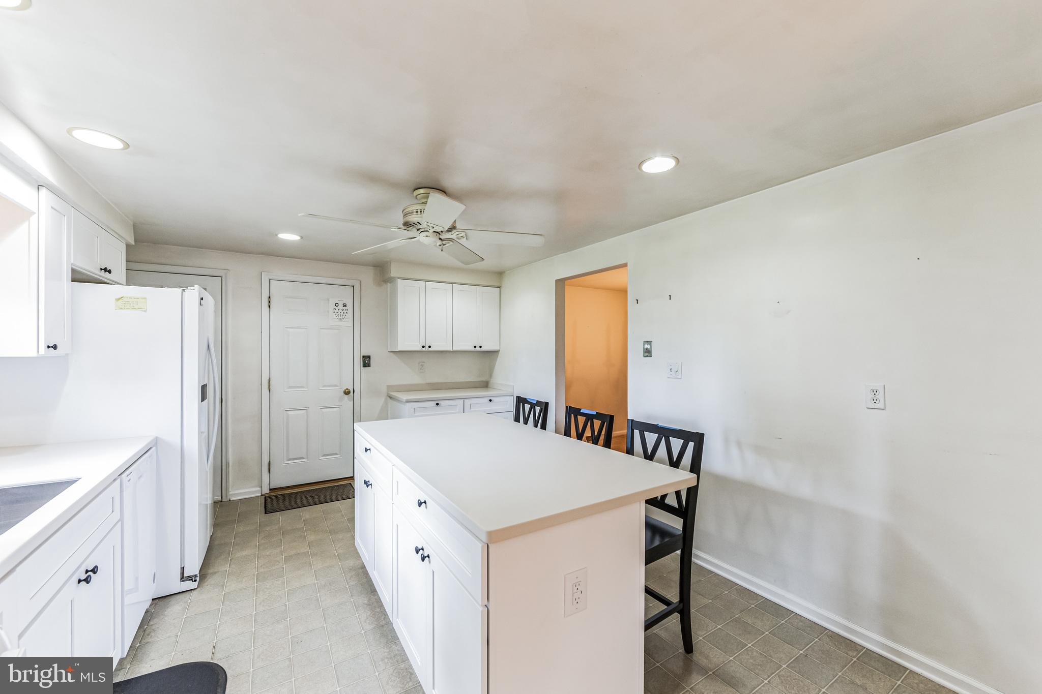 HUNTING HILLS - Residential