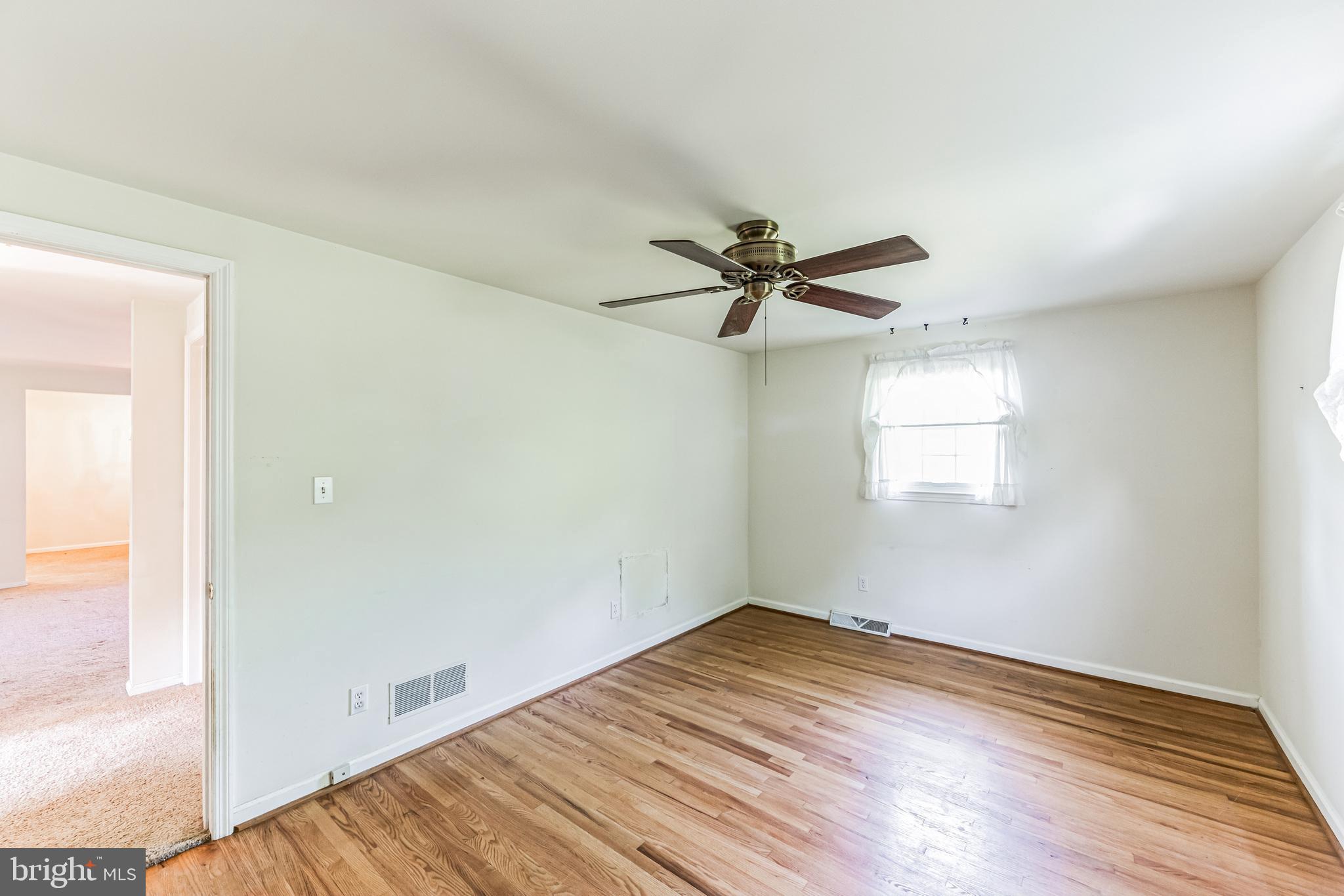 HUNTING HILLS - Residential