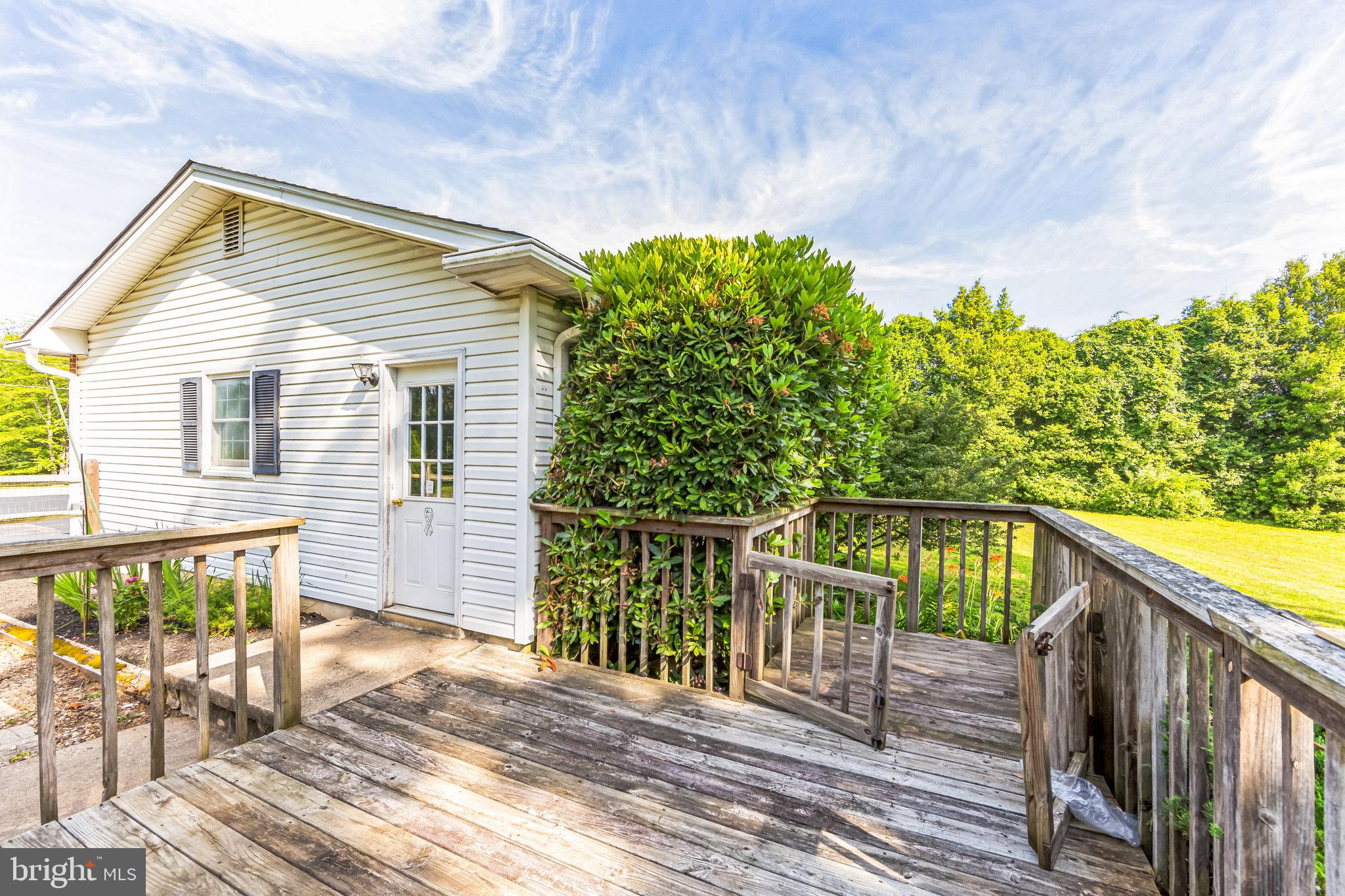 HUNTING HILLS - Residential