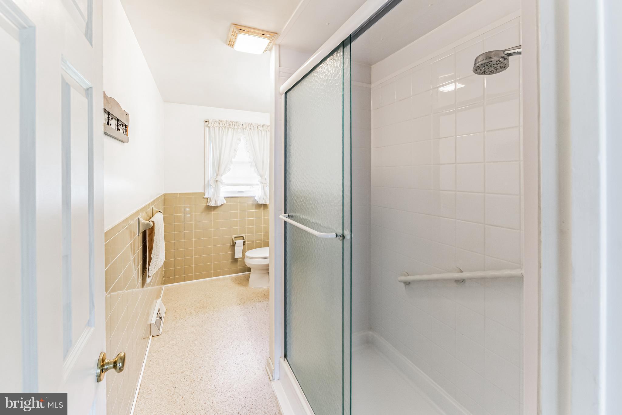 HUNTING HILLS - Residential