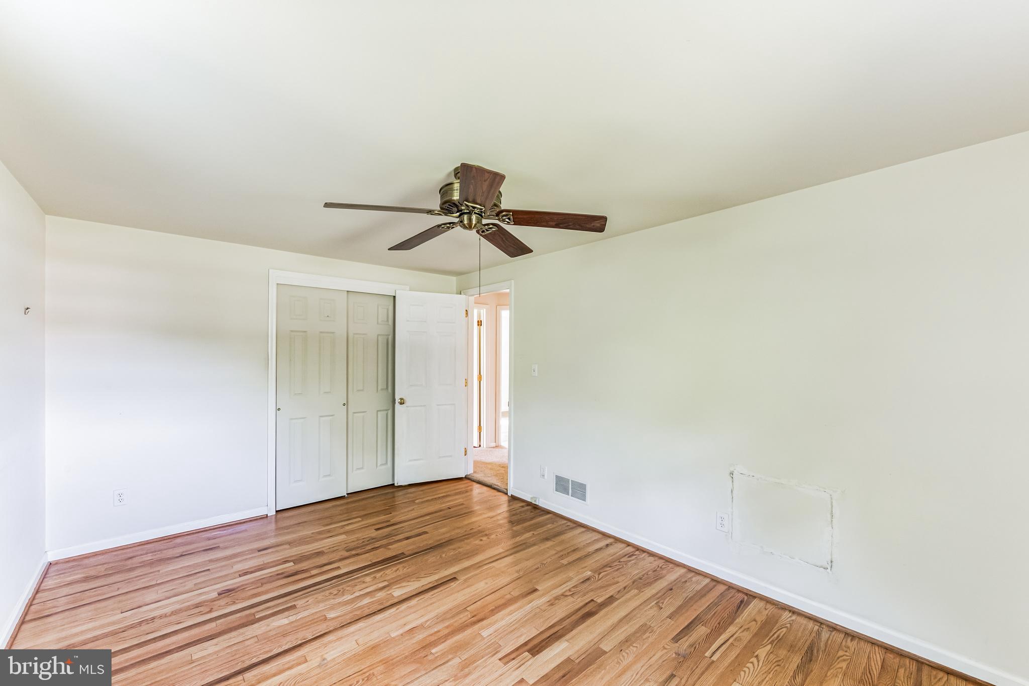 HUNTING HILLS - Residential