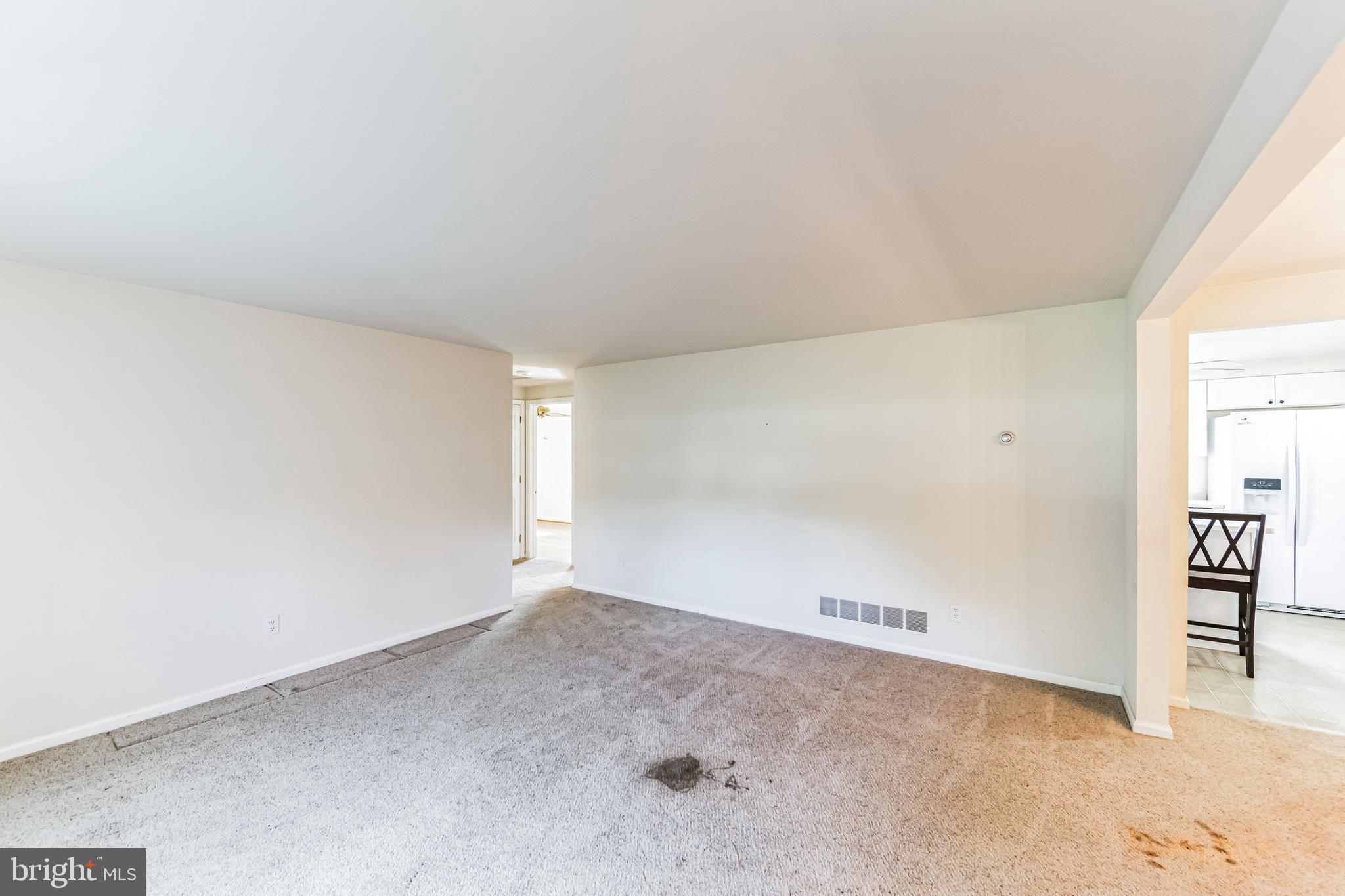 HUNTING HILLS - Residential