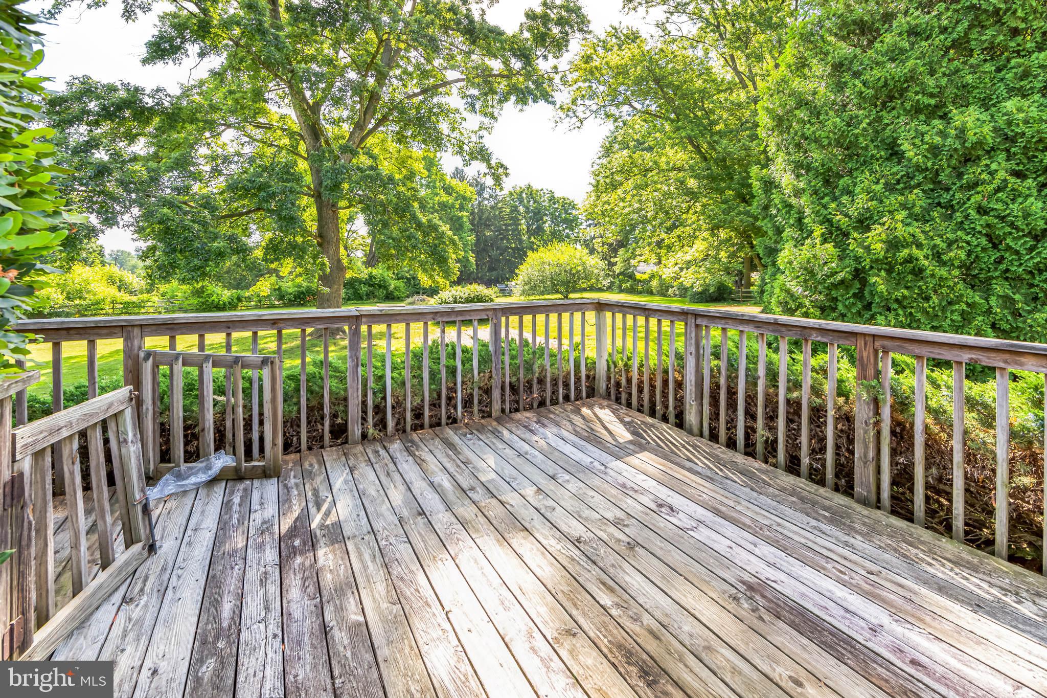 HUNTING HILLS - Residential