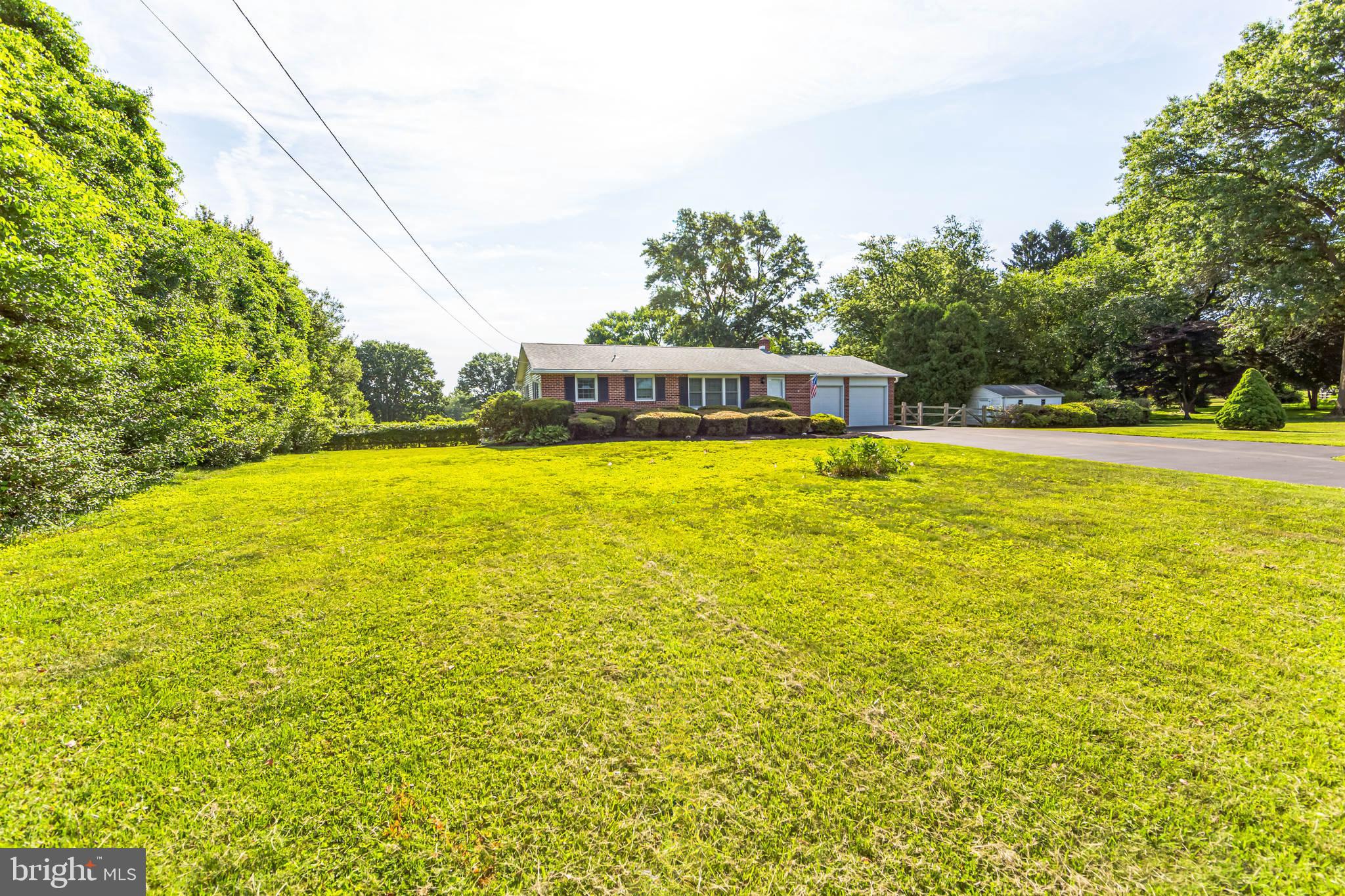 HUNTING HILLS - Residential