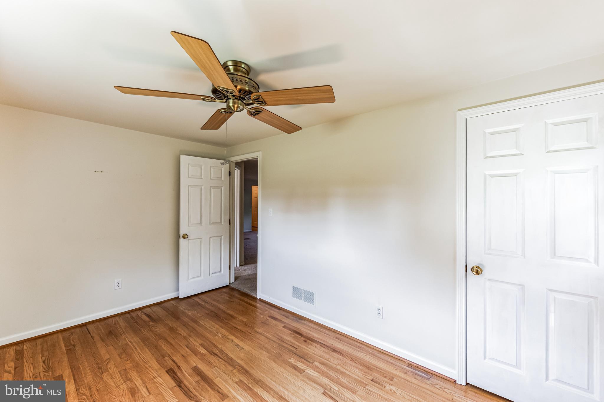 HUNTING HILLS - Residential