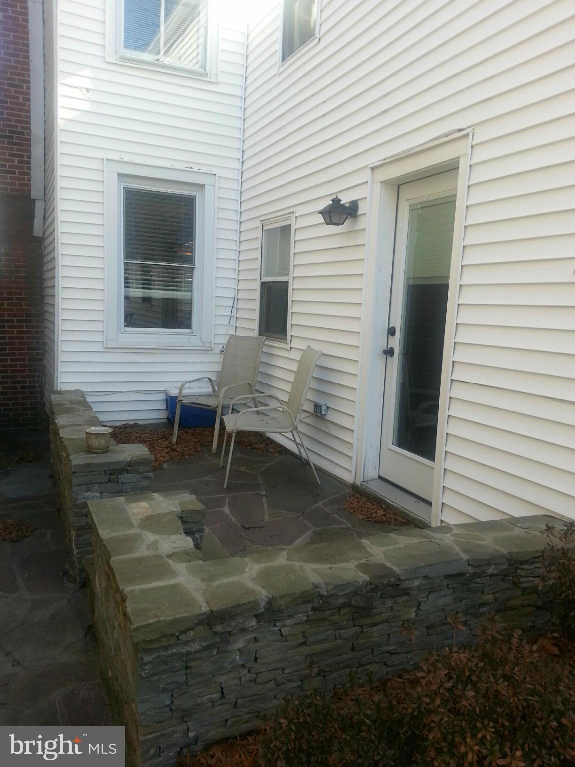 OLD TOWN - Residential Lease