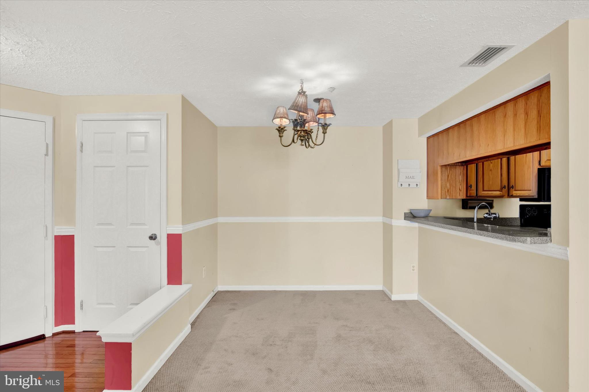 LAUREL WOODS - Residential