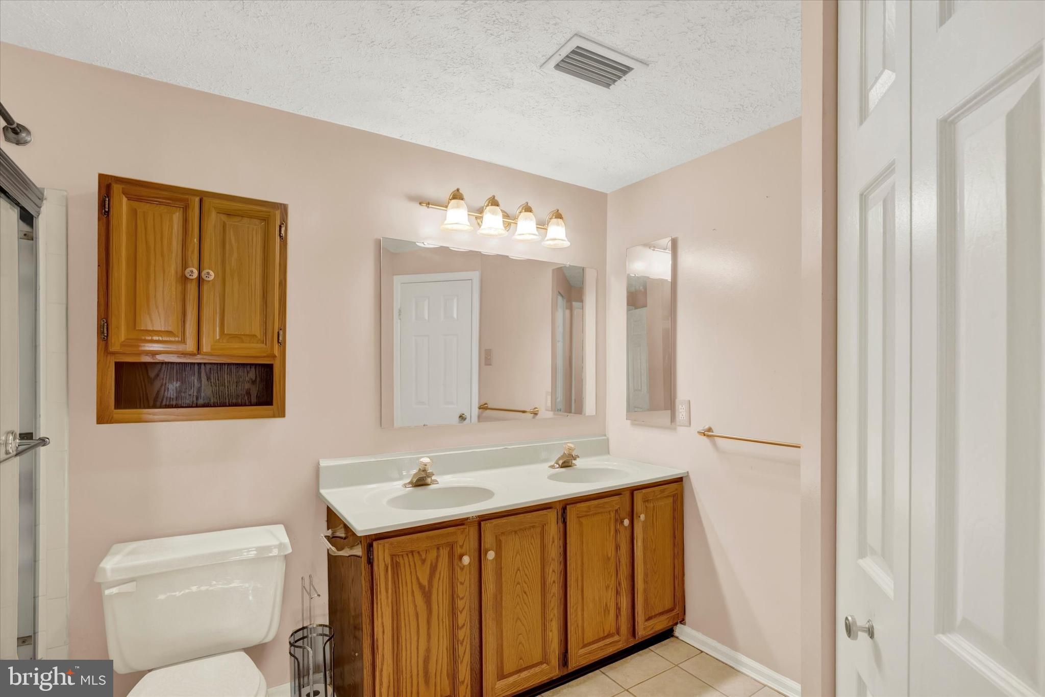 LAUREL WOODS - Residential