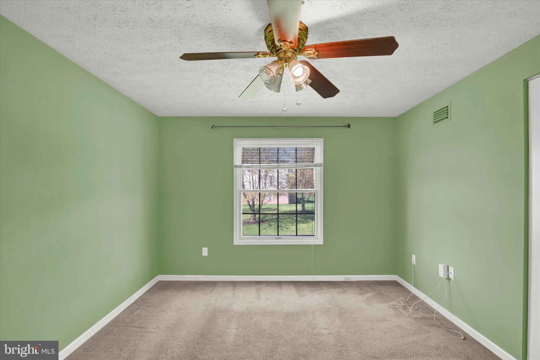 LAUREL WOODS - Residential