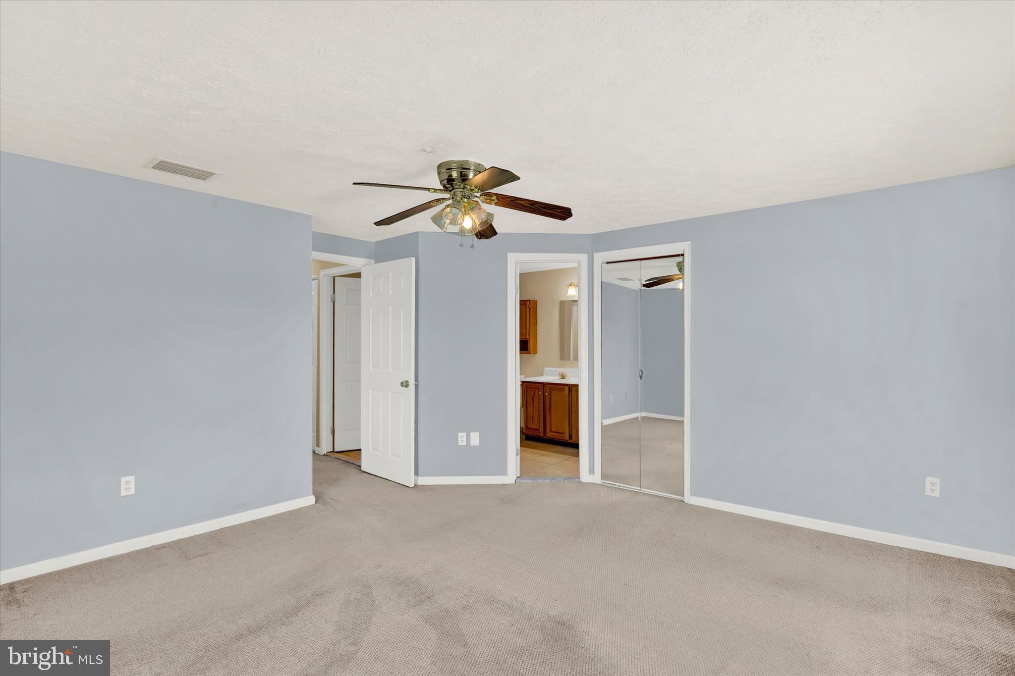 LAUREL WOODS - Residential