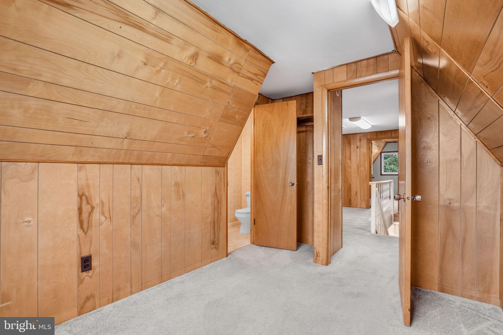 CAPTAIN'S COVE - Residential