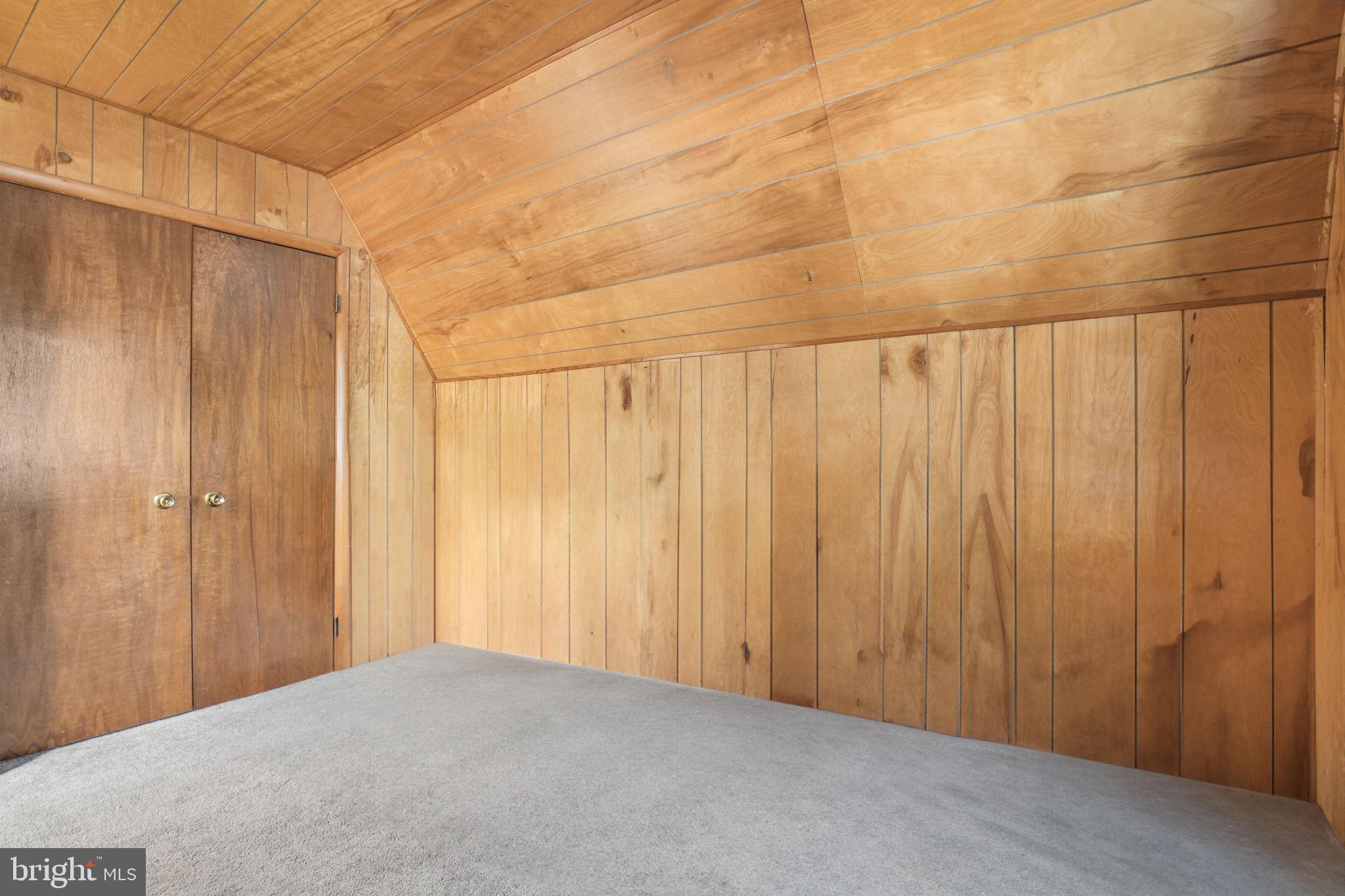 CAPTAIN'S COVE - Residential