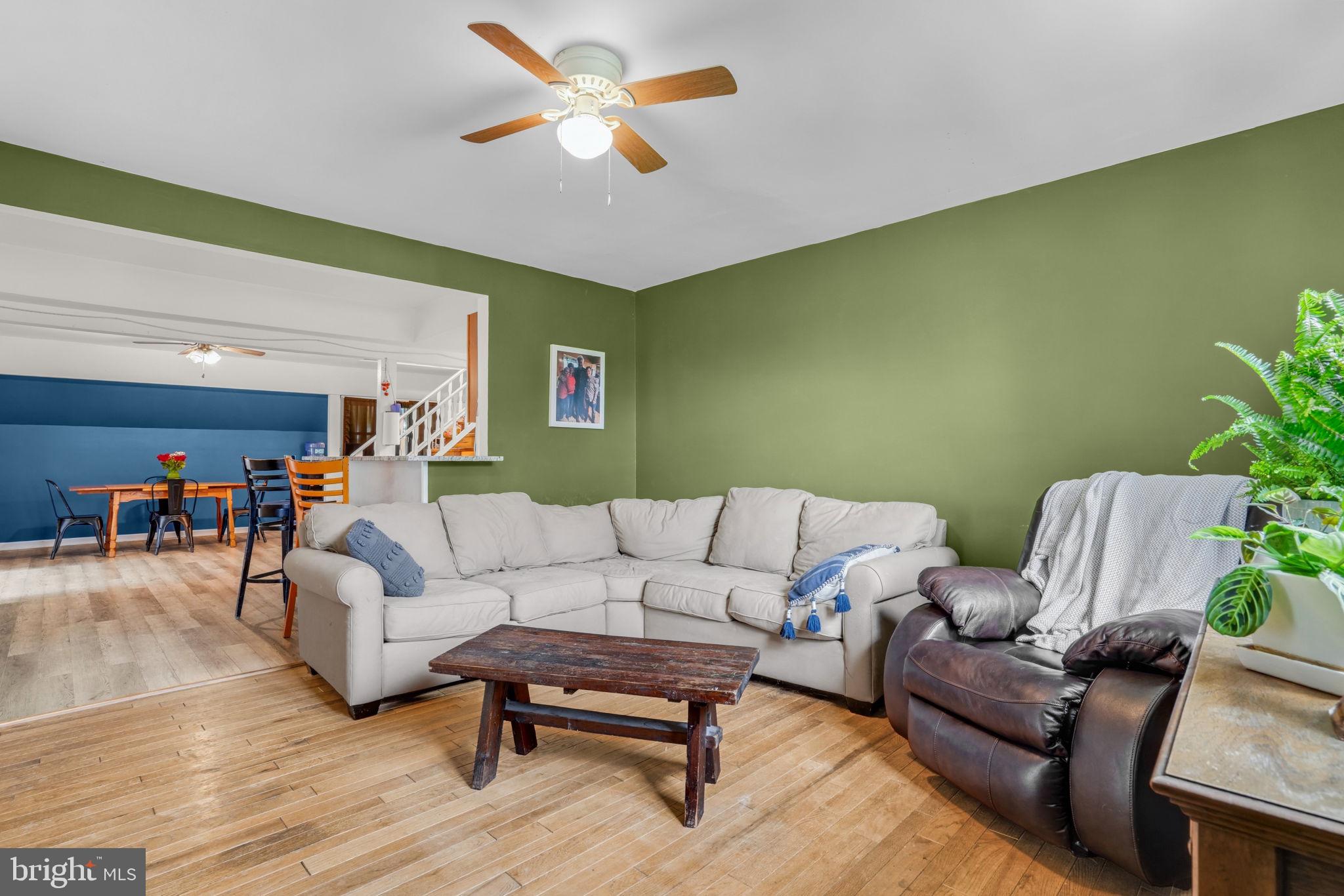 CAPTAIN'S COVE - Residential