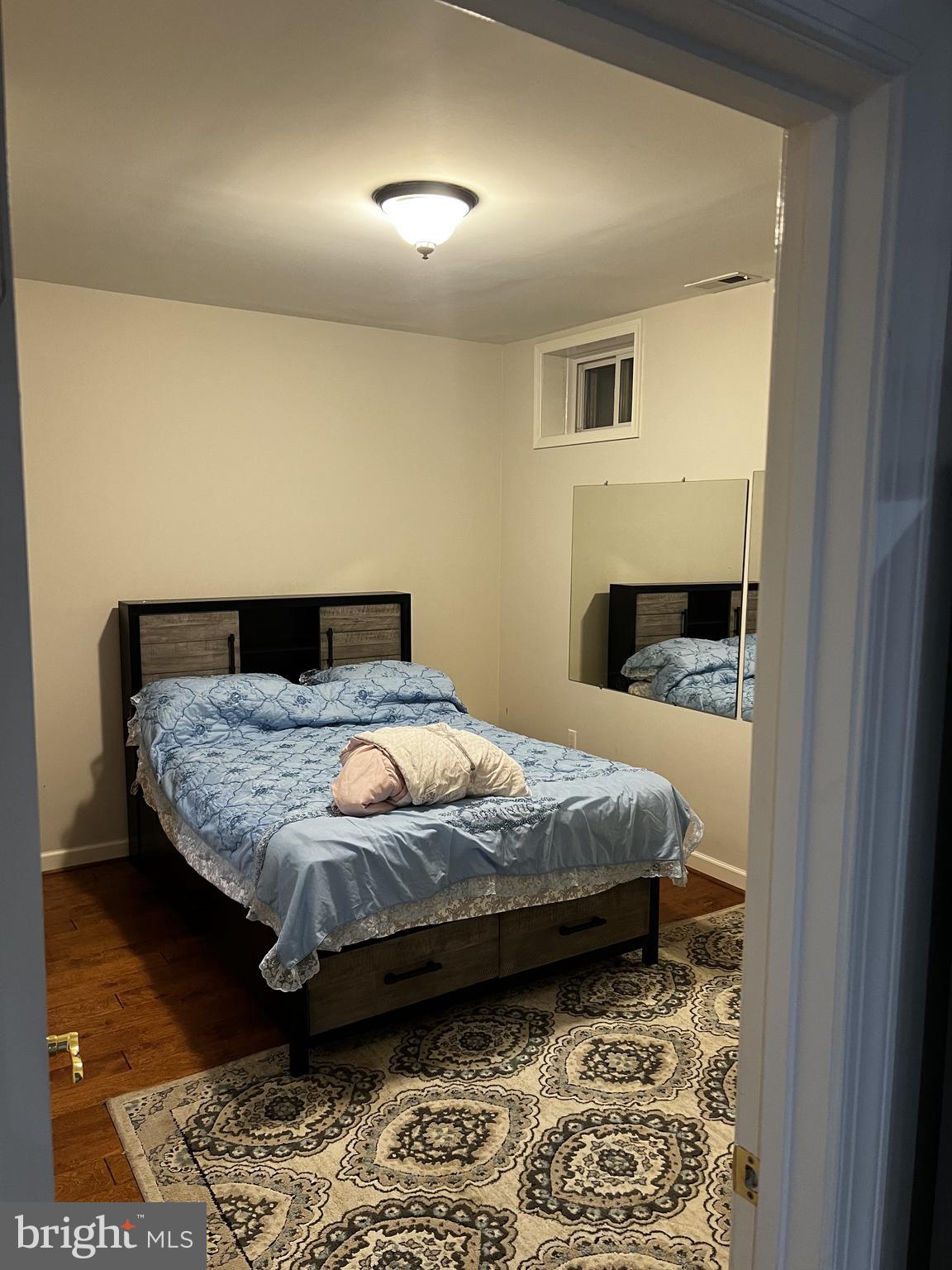 BRISTOW VILLAGE - Residential Lease