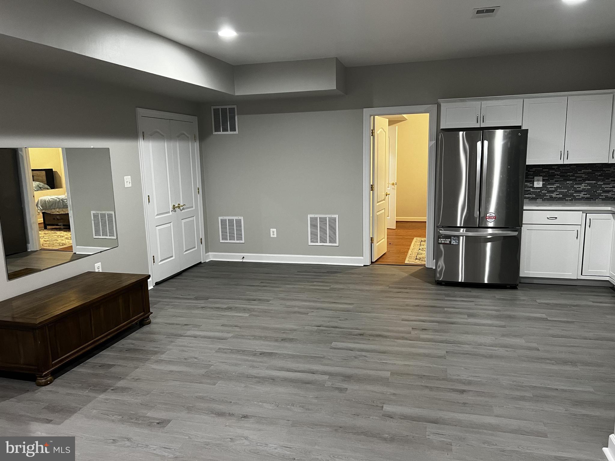 BRISTOW VILLAGE - Residential Lease