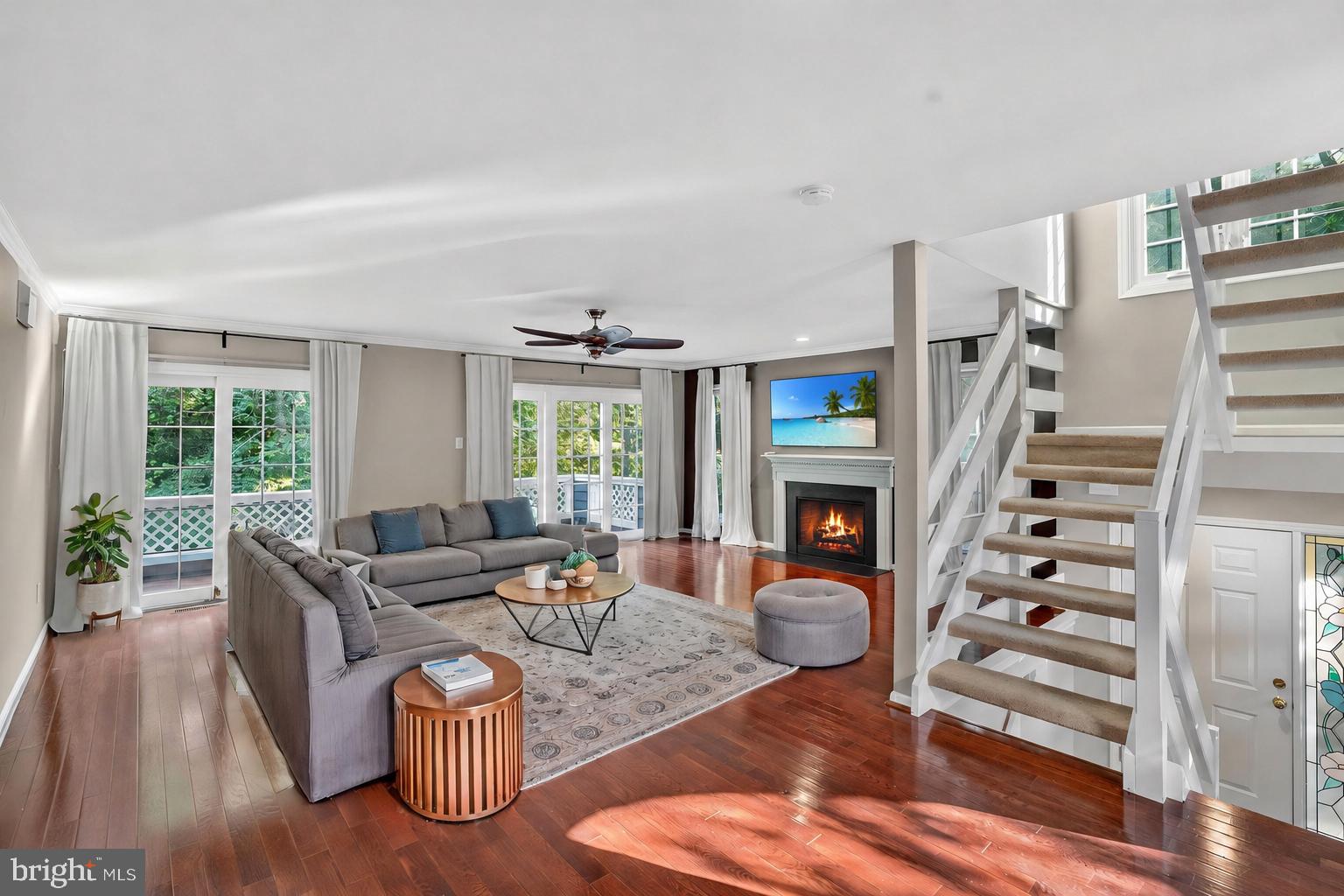 113 WHISTLING SWAN LANE