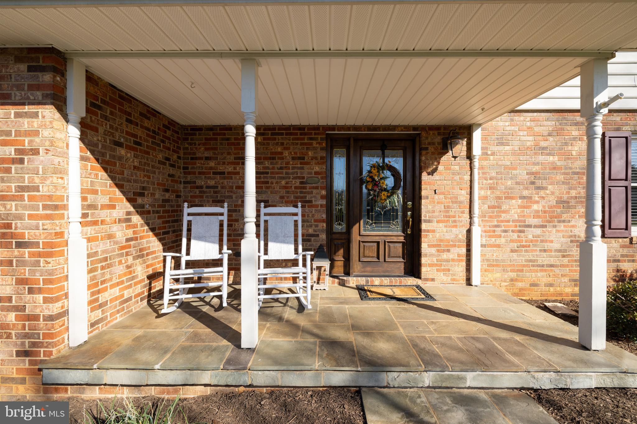 OLD FARMS - Residential