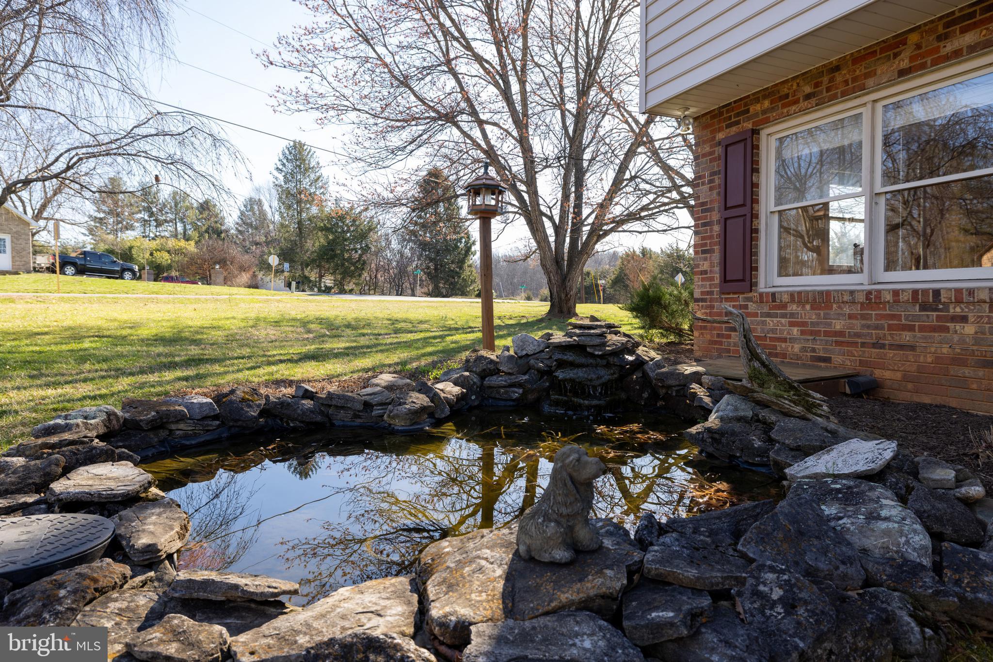 OLD FARMS - Residential