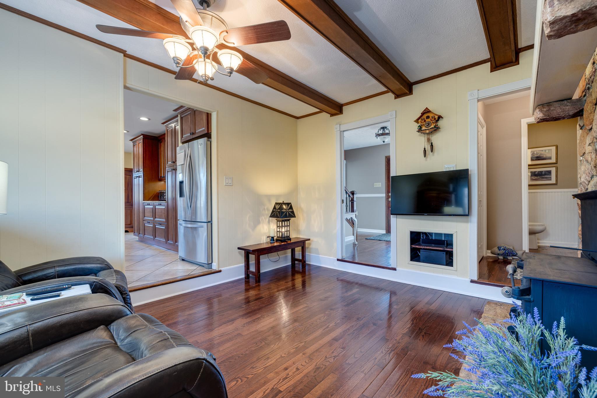 OLD FARMS - Residential