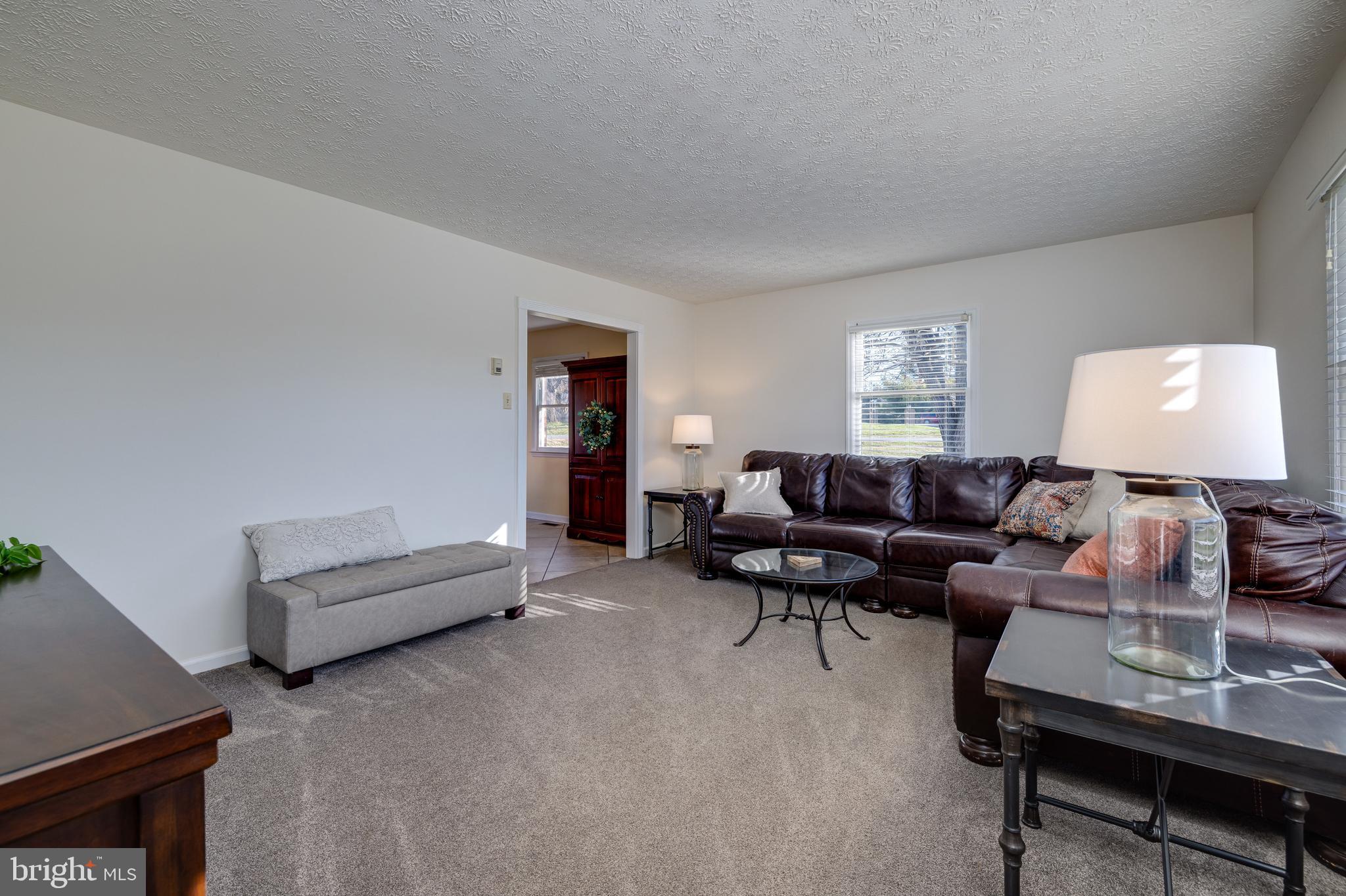 OLD FARMS - Residential