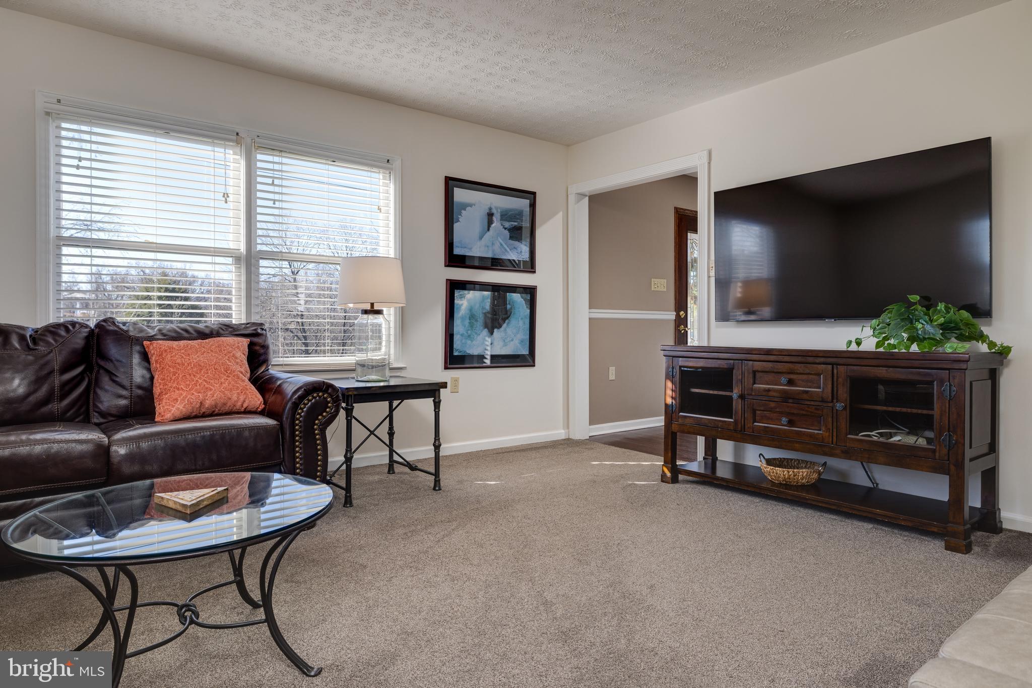 OLD FARMS - Residential