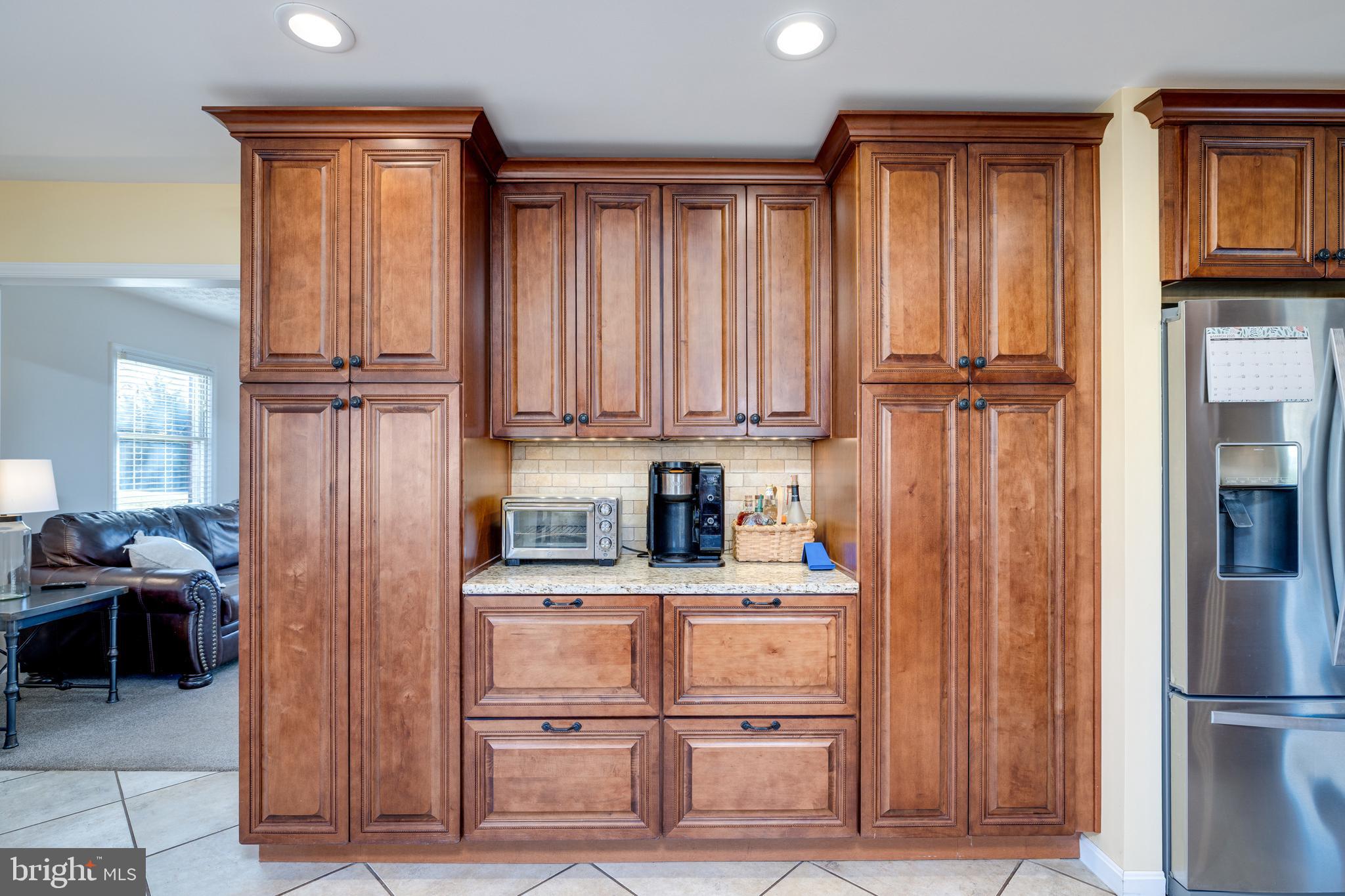 OLD FARMS - Residential