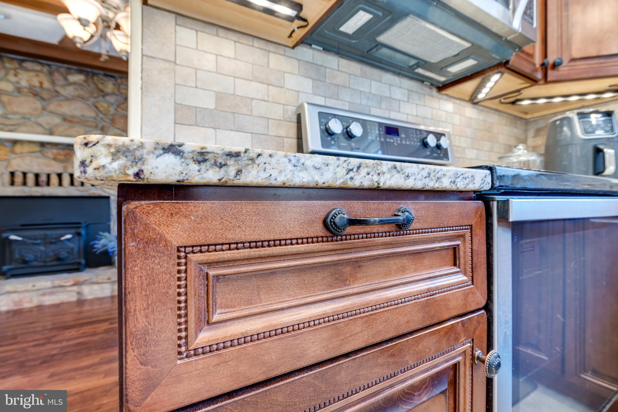 OLD FARMS - Residential