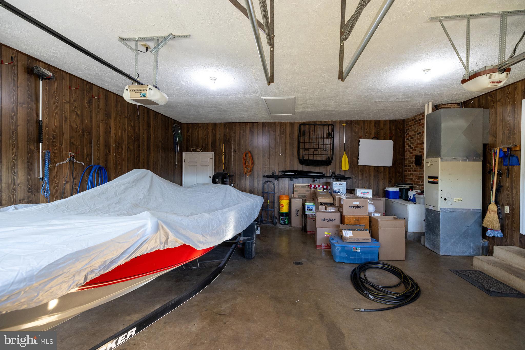 OLD FARMS - Residential