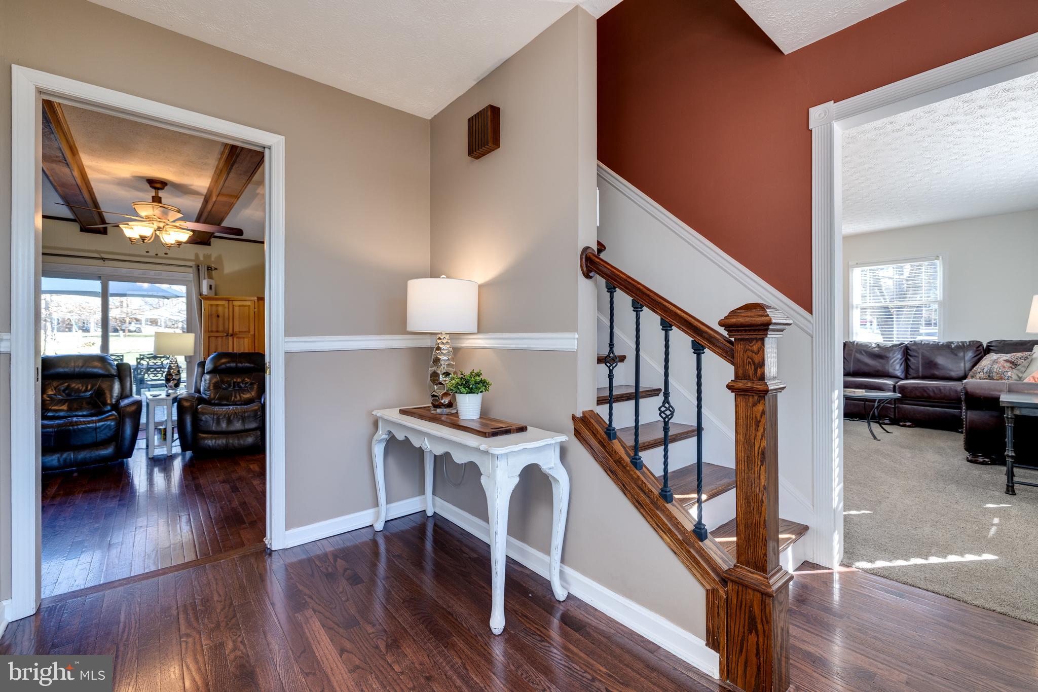 OLD FARMS - Residential