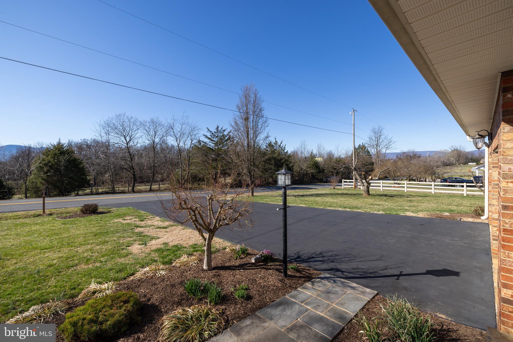 OLD FARMS - Residential
