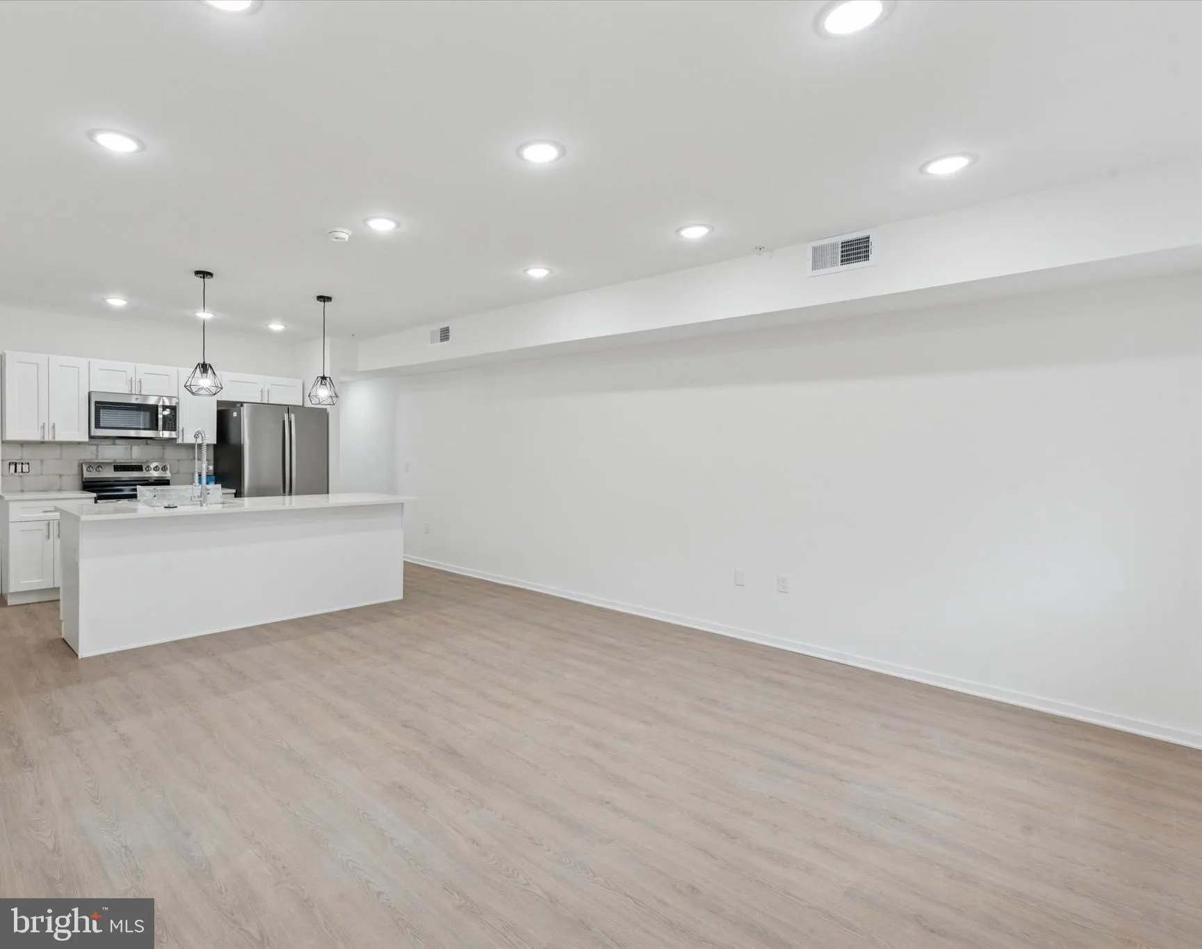 Philadelphia, Pennsylvania 19147, United States, 2 Bedrooms Bedrooms, ,2 BathroomsBathrooms,Residential,Active,138020