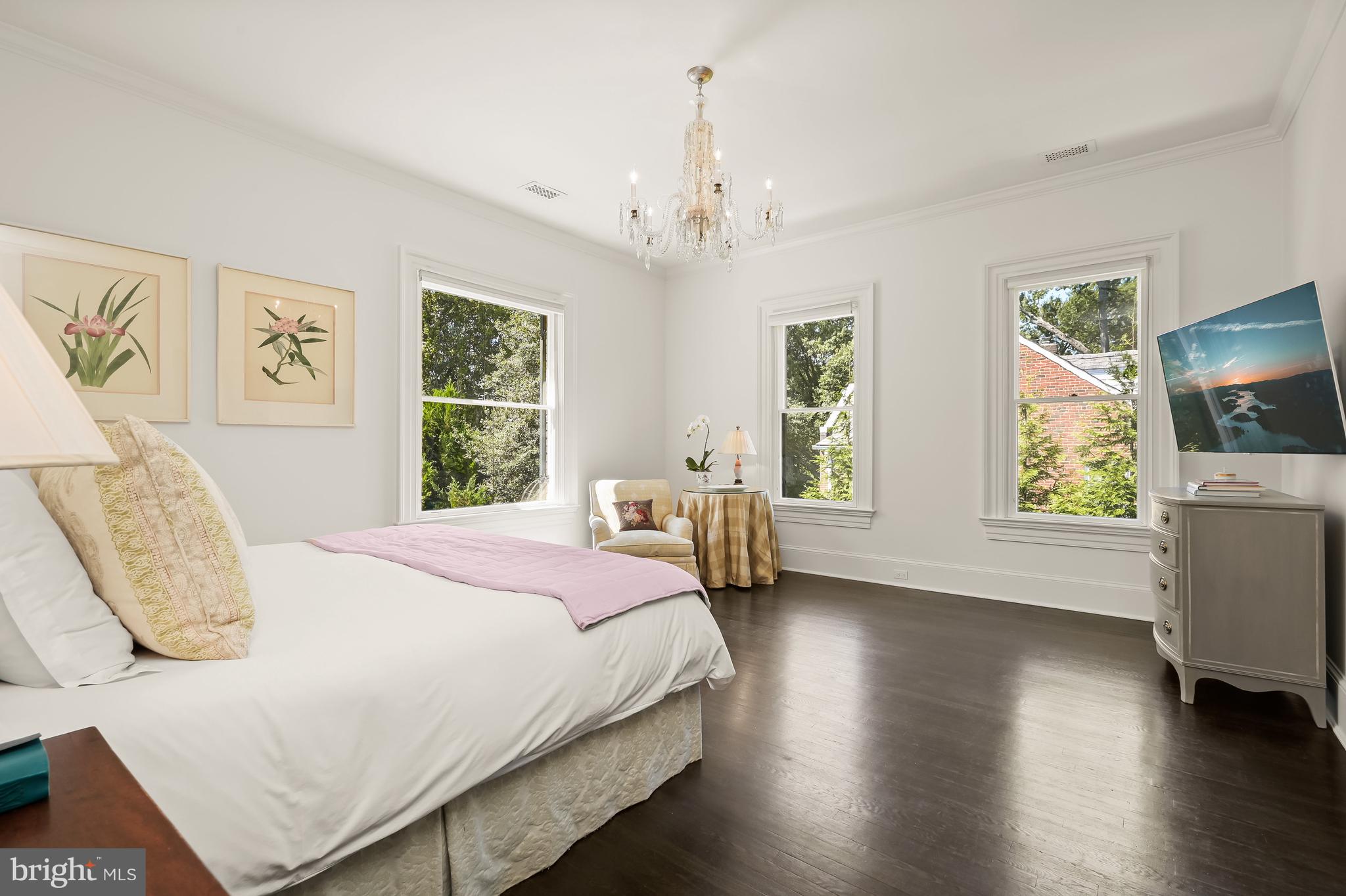 CHEVY CHASE - Residential