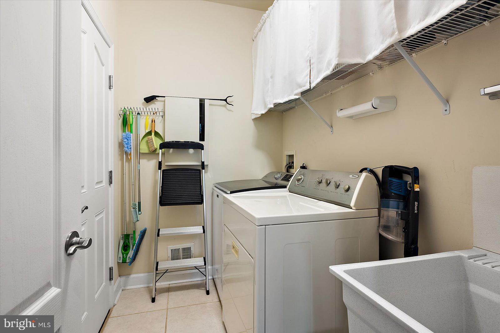 GLEN RIDDLE - Residential