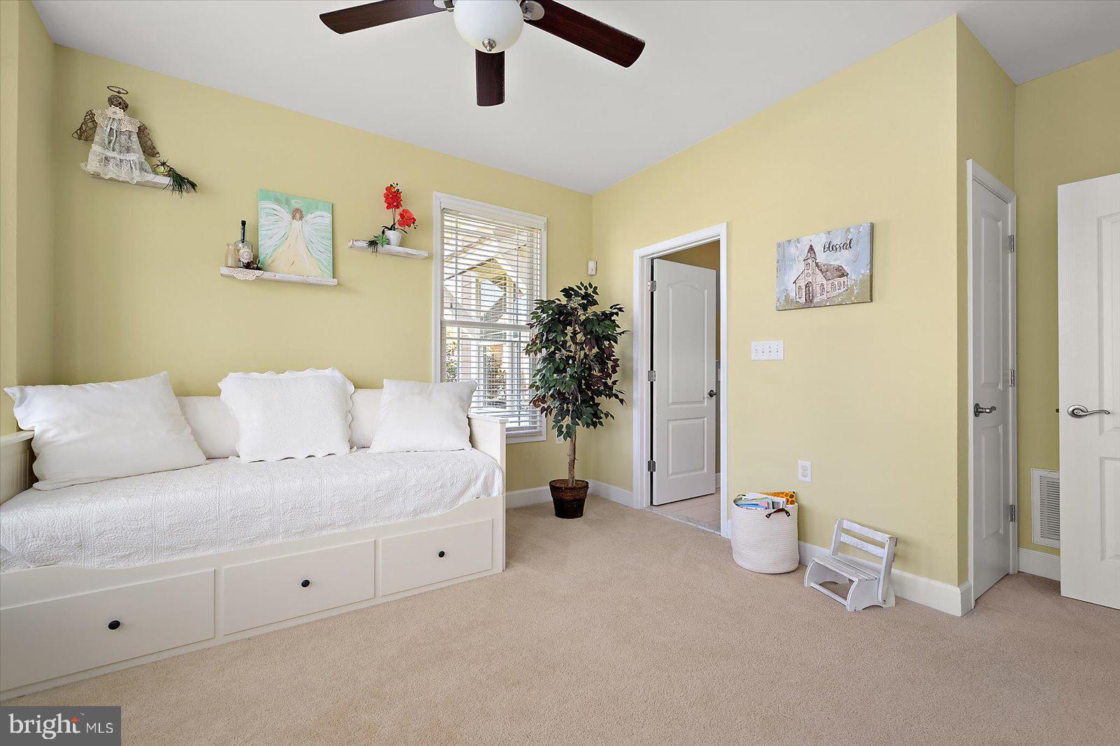 GLEN RIDDLE - Residential