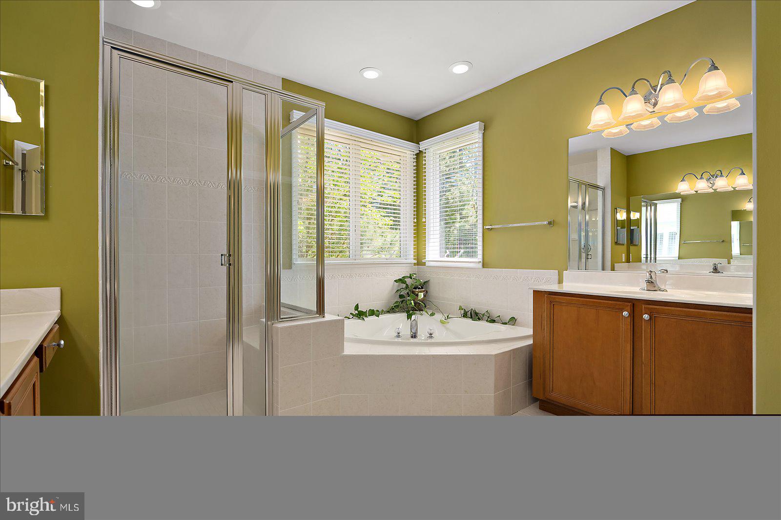 GLEN RIDDLE - Residential