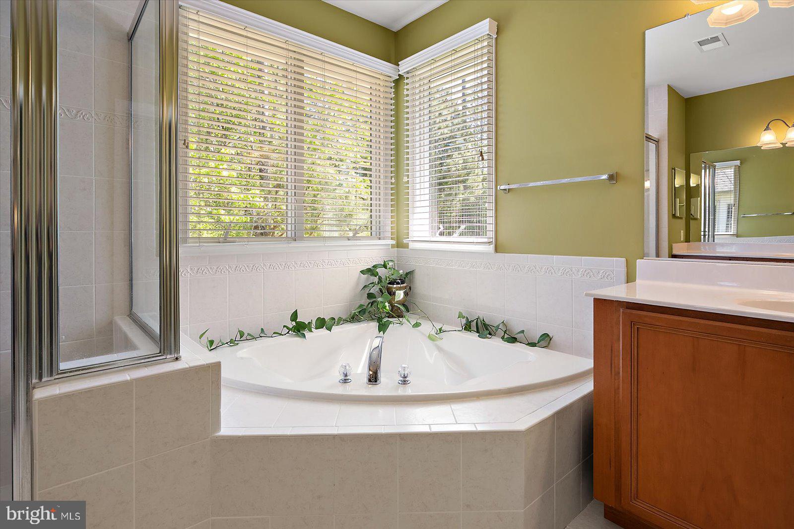 GLEN RIDDLE - Residential