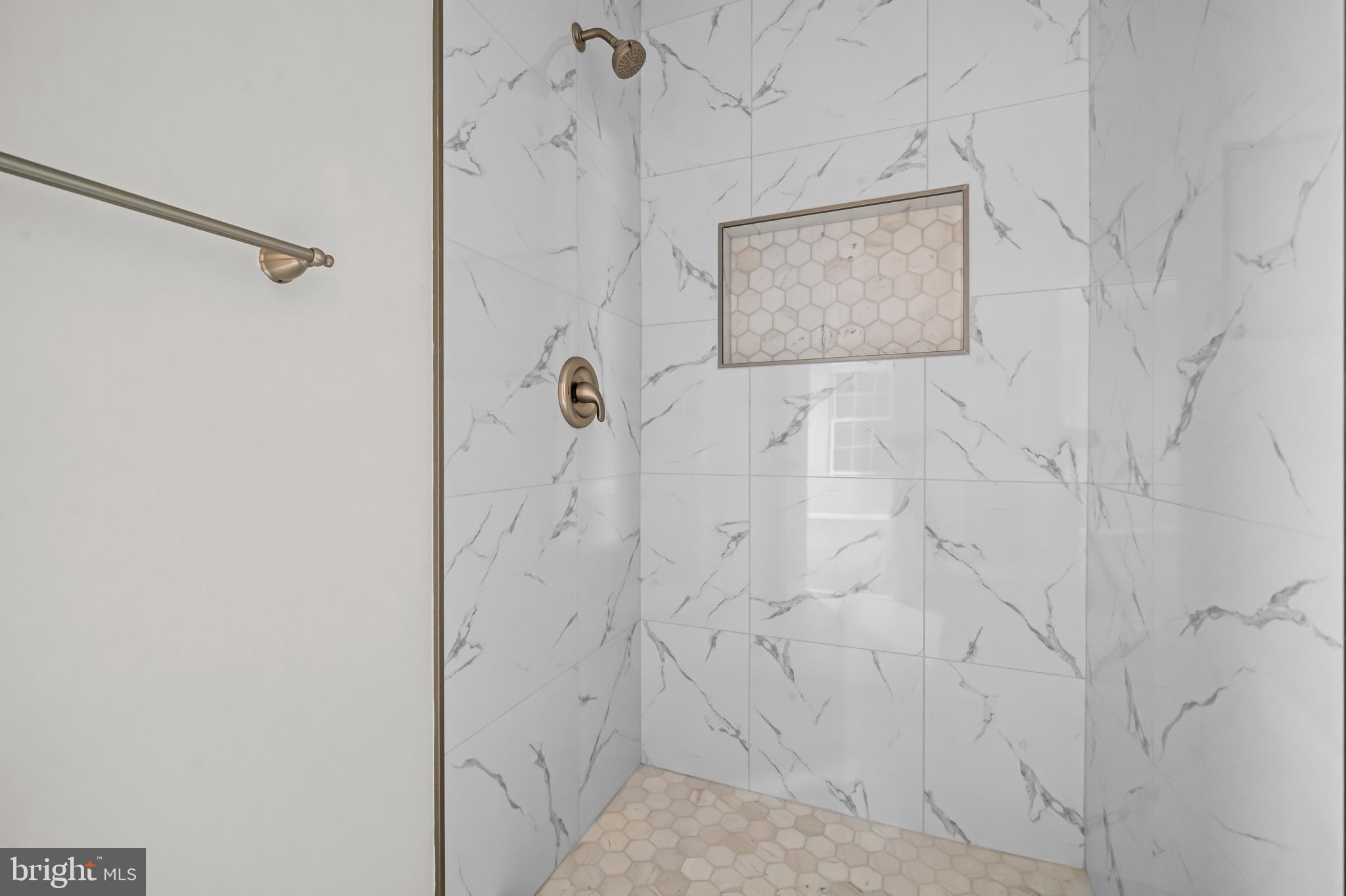 FRANKLIN GLEN - Residential