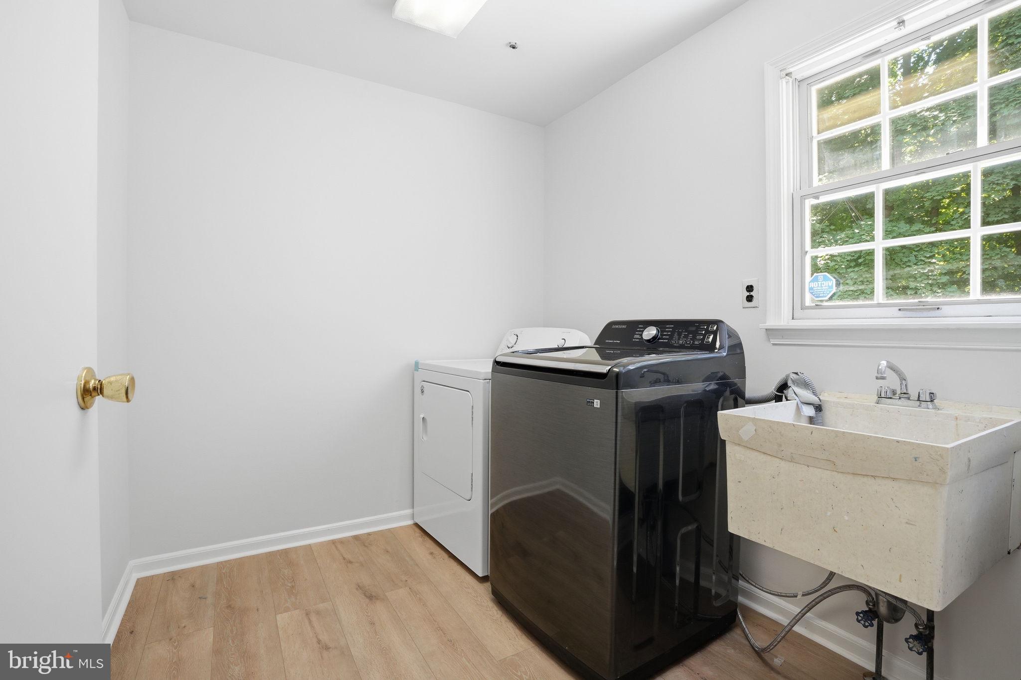 HUNTINGDON VALLEY - Residential