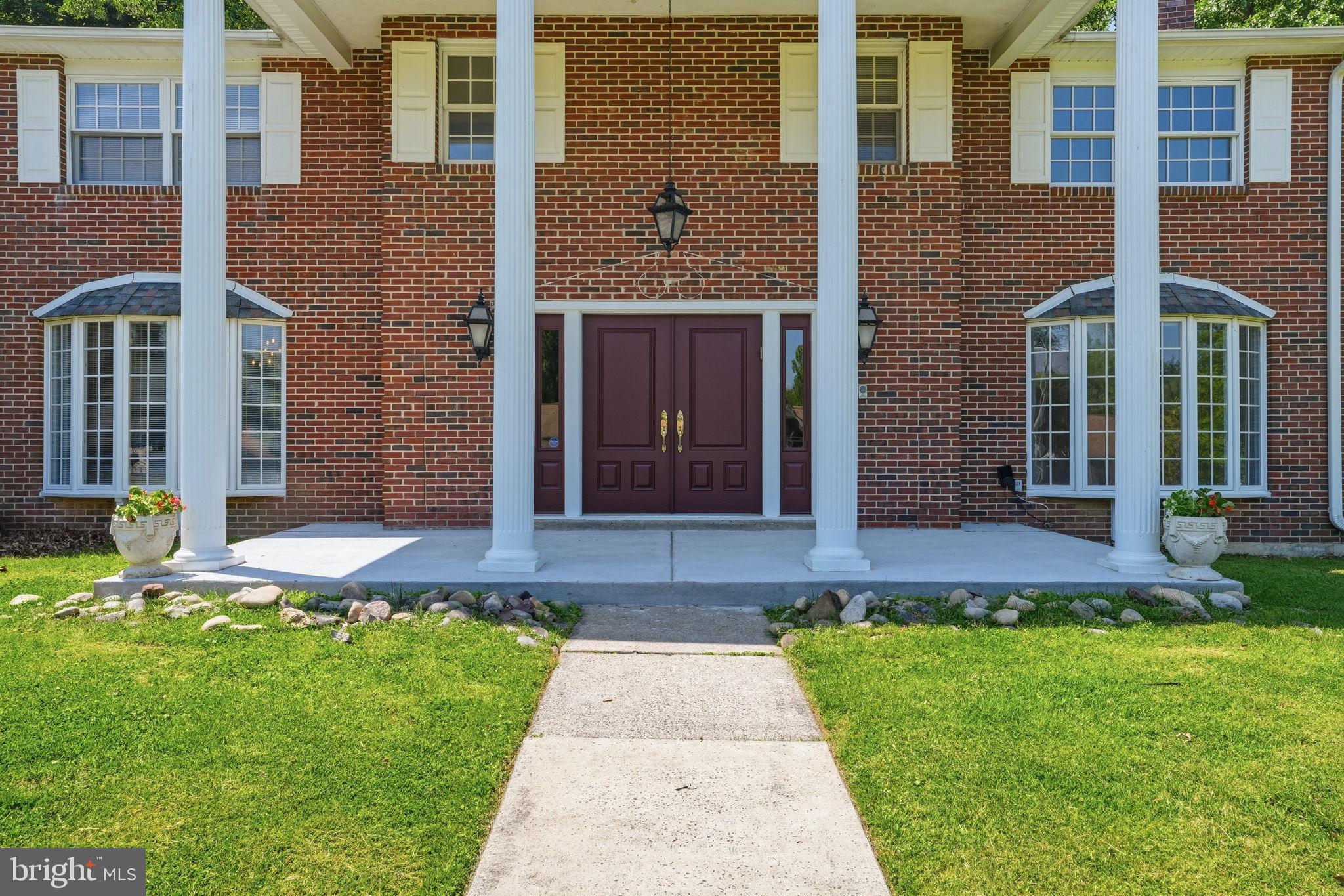 HUNTINGDON VALLEY - Residential
