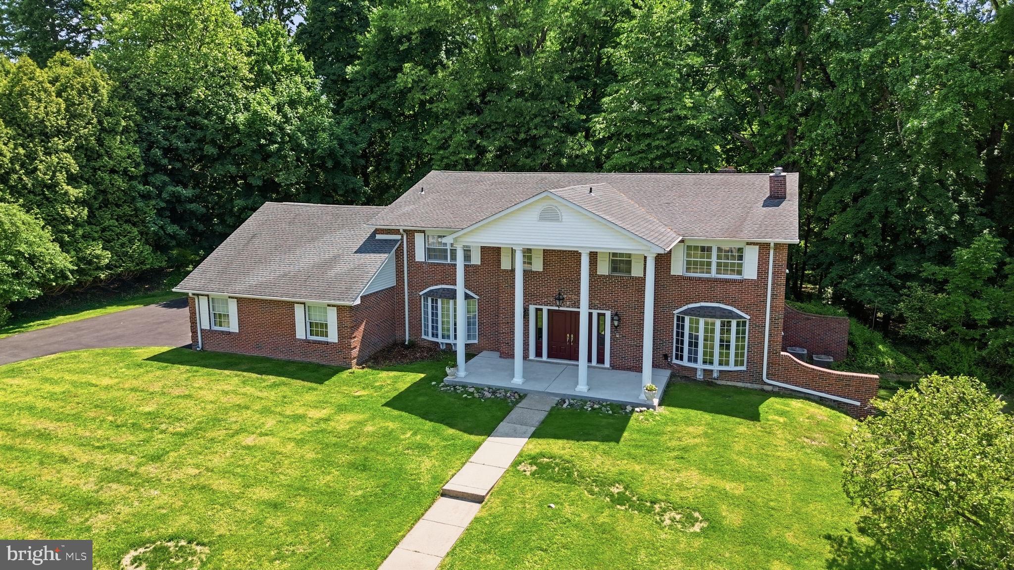 HUNTINGDON VALLEY - Residential