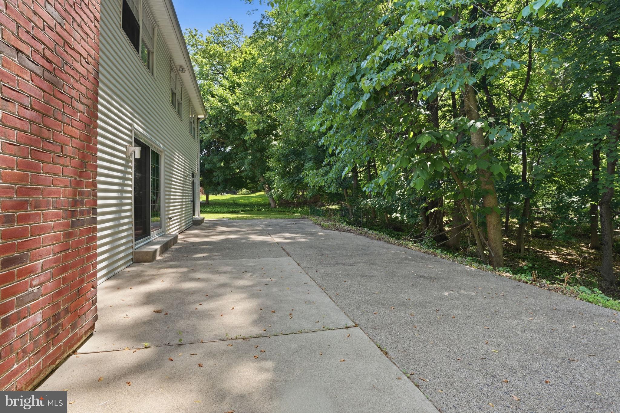 HUNTINGDON VALLEY - Residential