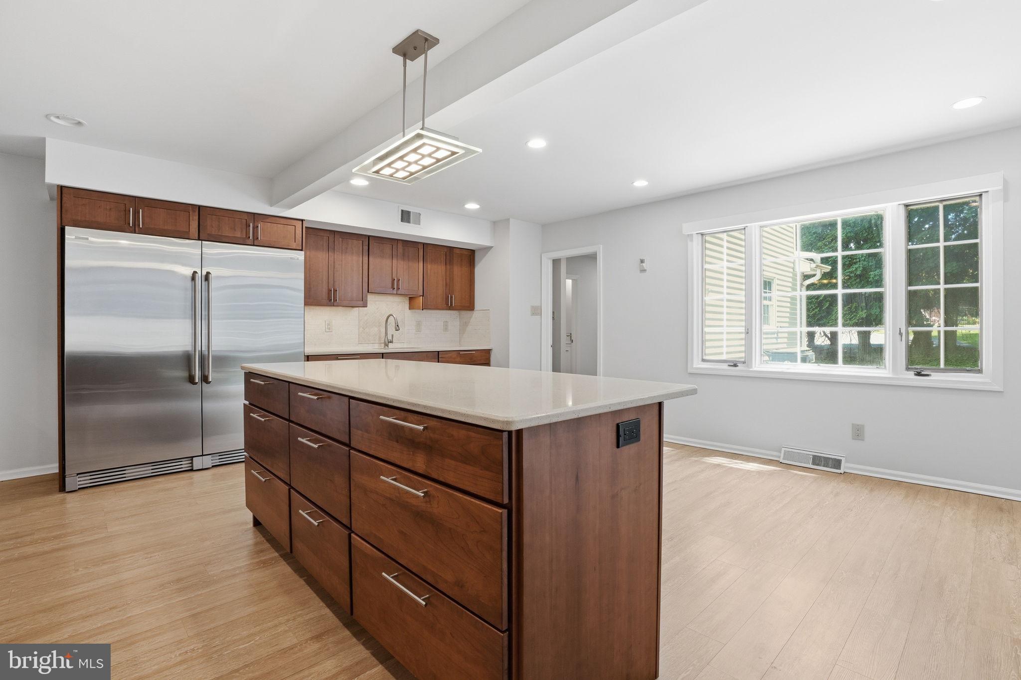 HUNTINGDON VALLEY - Residential