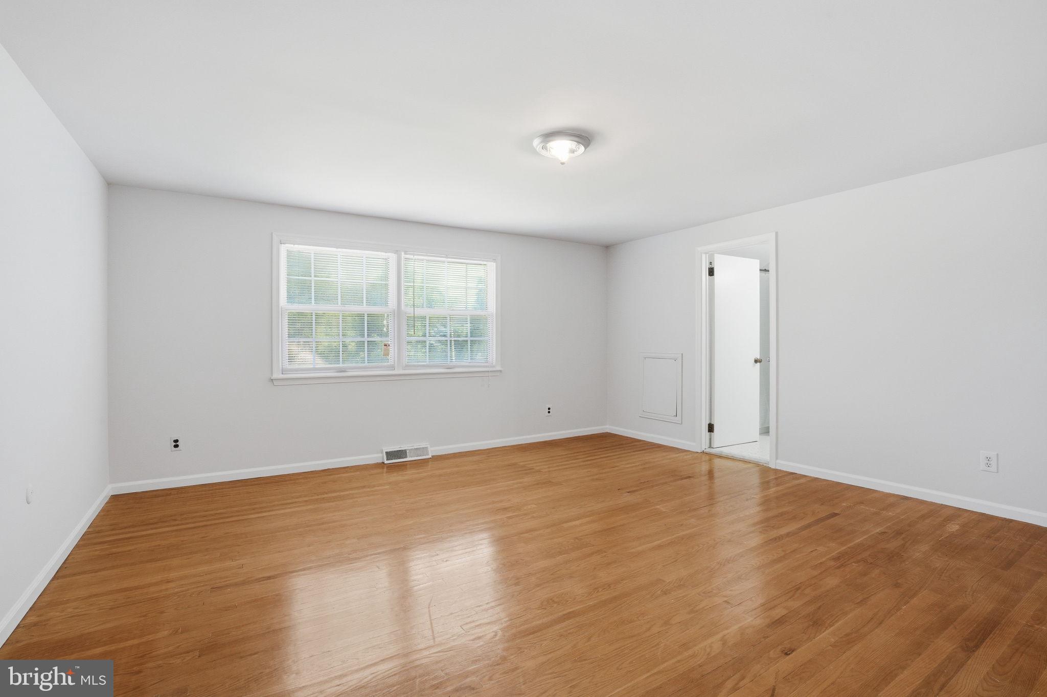 HUNTINGDON VALLEY - Residential